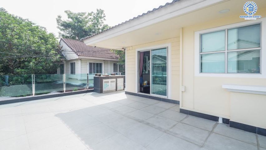 *****บ้านเดี่ยวมือสอง แบรนด์ LH ม.พฤกษ์ลดา1 บางใหญ่-เซ็นทรัลเวสต์เกต หลังมุม บ้านสวย ตกแต่งใหม่ เนื้อที่ 68 ตร.ว. ฟังก์ชัน 3 ห้องนอน 4 ห้องน้ำ 2 ที่จอดรถ บนทำเลเส้นทางสายหลัก "กาญจนาภิเษก" ใกล้เซ็นทรัลเวสต์เกต และเพียง 10 นาทีถึงรถไฟฟ้า "สถานีคลองบางไผ่"